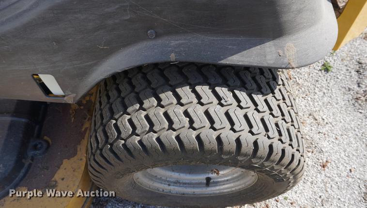 image for item DE3277 2015 Hustler Raptor SD934778 ZTR lawn mower