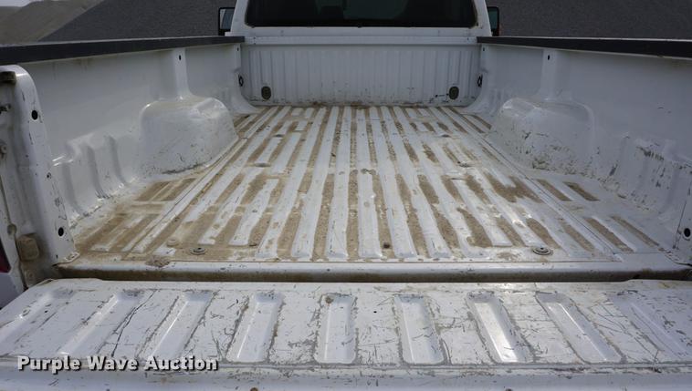 image for item DE3279 2010 Ford F250 Super Duty pickup truck