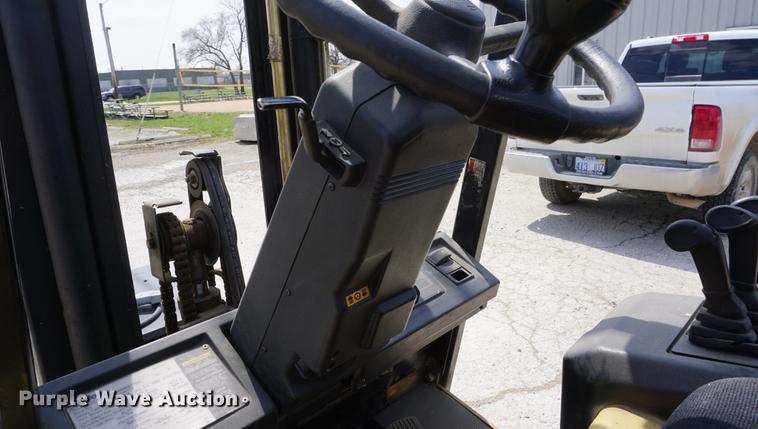 image for item DE3288 Yale ERC050 forklift