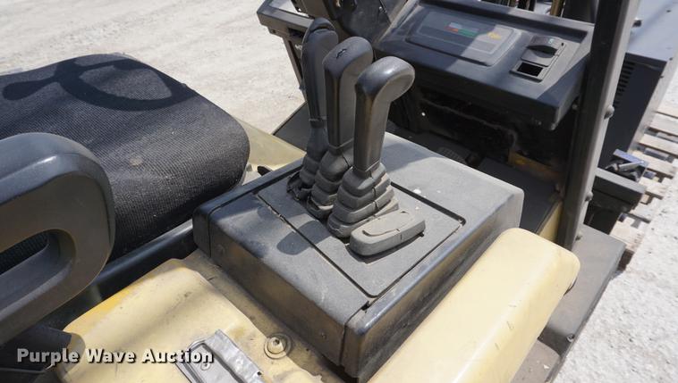 image for item DE3288 Yale ERC050 forklift