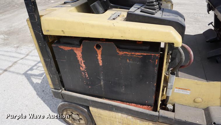 image for item DE3288 Yale ERC050 forklift