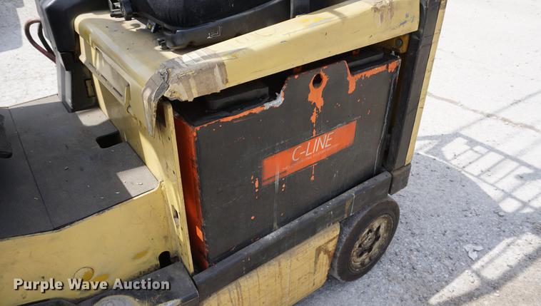 image for item DE3288 Yale ERC050 forklift