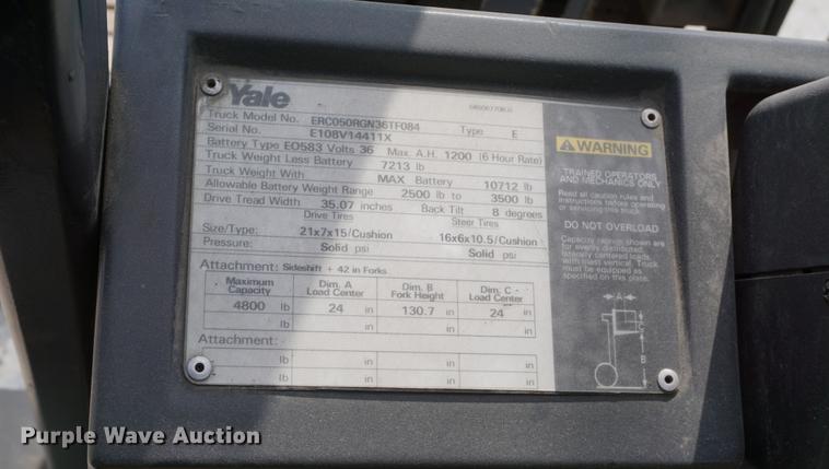 image for item DE3288 Yale ERC050 forklift