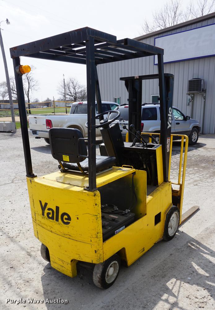 image for item DE3290 Yale ERC025ACN36SF077 forklift