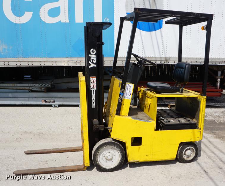 image for item DE3290 Yale ERC025ACN36SF077 forklift