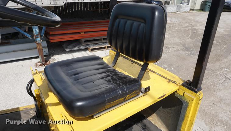 image for item DE3290 Yale ERC025ACN36SF077 forklift