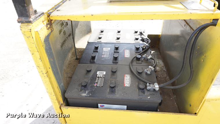 image for item DE3290 Yale ERC025ACN36SF077 forklift