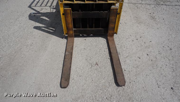 image for item DE3290 Yale ERC025ACN36SF077 forklift