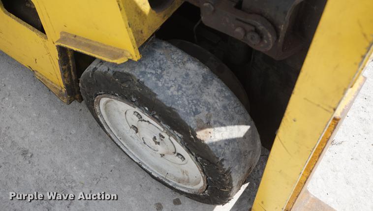 image for item DE3290 Yale ERC025ACN36SF077 forklift