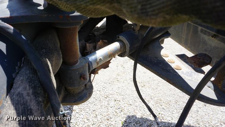 image for item DE3292 Bobcat 84 angle broom