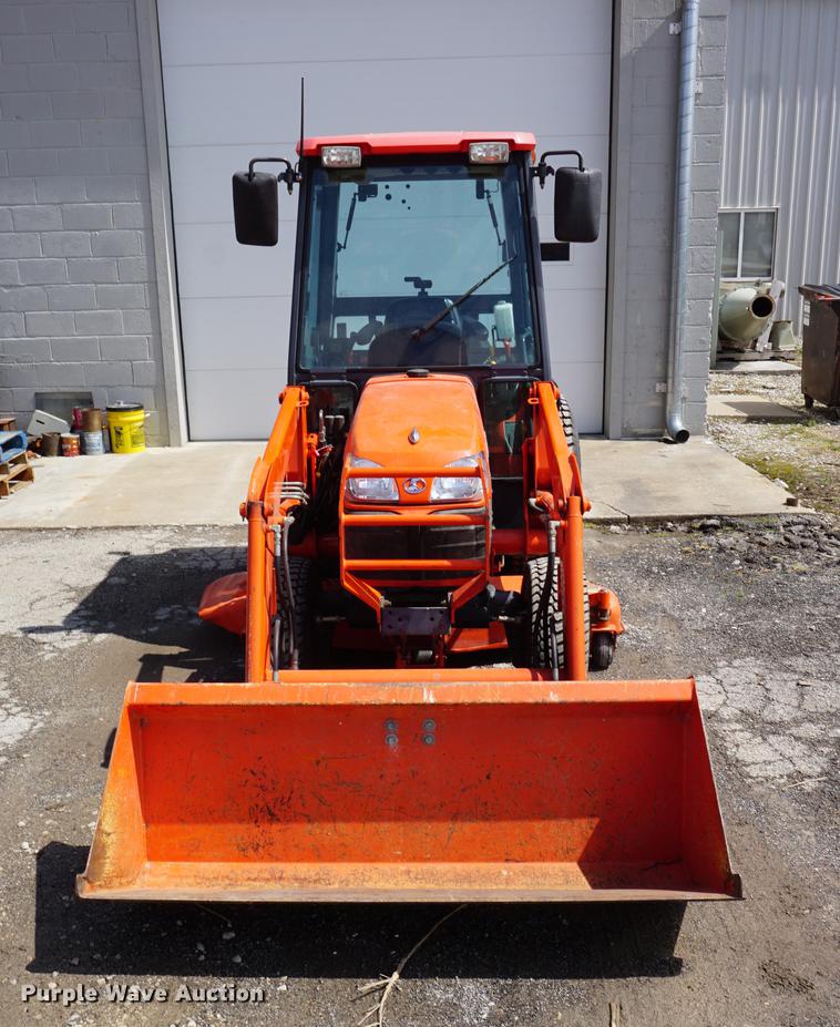 image for item DE3293 2010 Kubota B3030 MFWD tractor