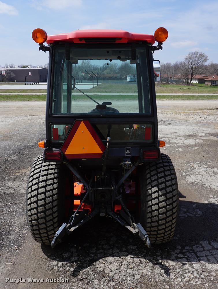 image for item DE3293 2010 Kubota B3030 MFWD tractor