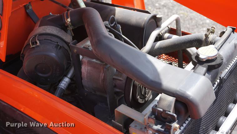 image for item DE3293 2010 Kubota B3030 MFWD tractor