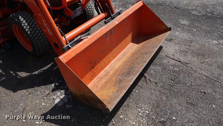 image for item DE3293 2010 Kubota B3030 MFWD tractor