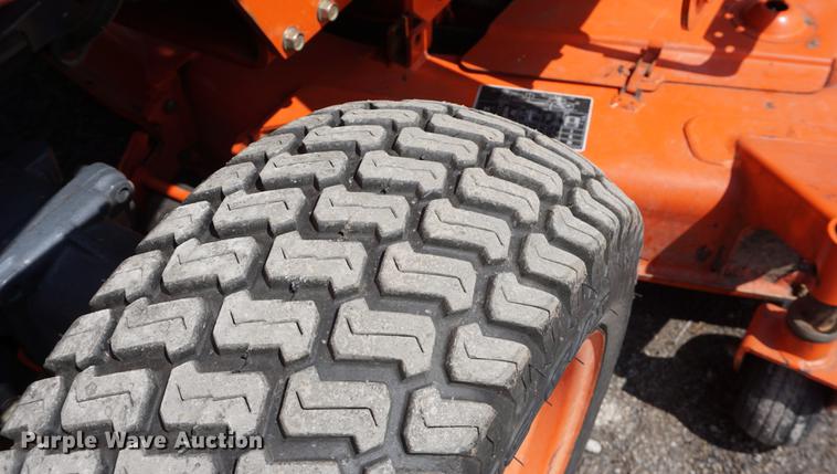 image for item DE3293 2010 Kubota B3030 MFWD tractor