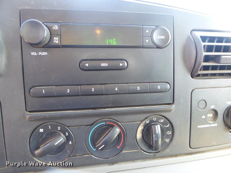 image for item DE3601 2006 Ford F250 Super Duty XL SuperCab pickup truck