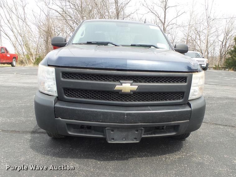 image for item DE3608 2008 Chevrolet Silverado 1500 Crew Cab pickup truck