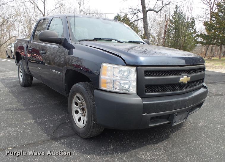 image for item DE3608 2008 Chevrolet Silverado 1500 Crew Cab pickup truck