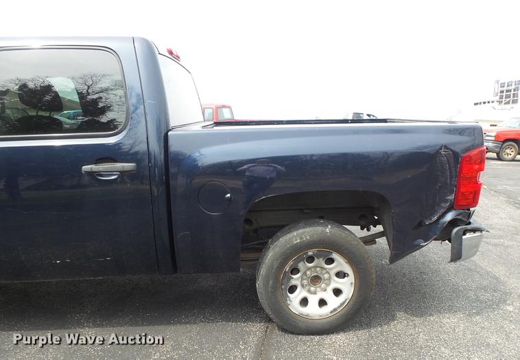 image for item DE3608 2008 Chevrolet Silverado 1500 Crew Cab pickup truck