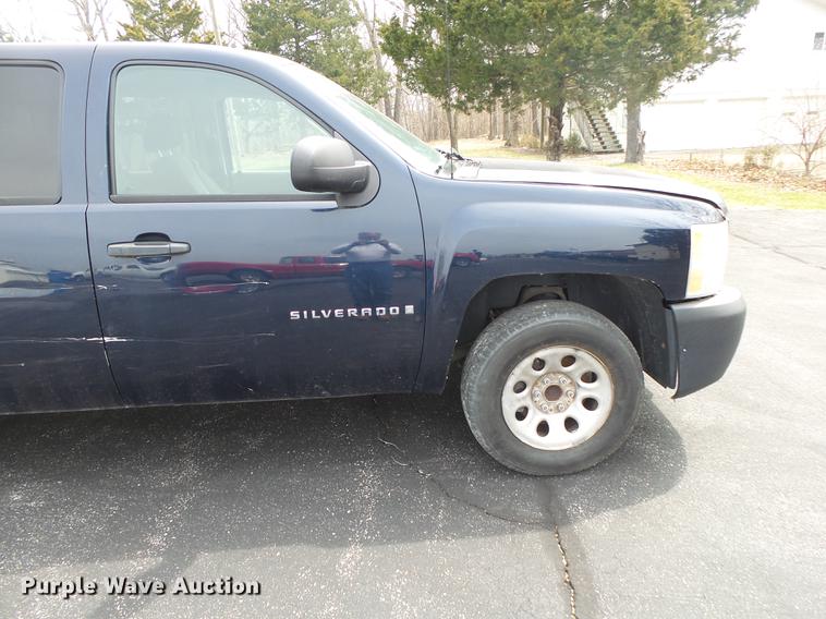 image for item DE3608 2008 Chevrolet Silverado 1500 Crew Cab pickup truck