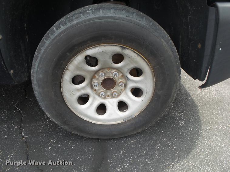 image for item DE3608 2008 Chevrolet Silverado 1500 Crew Cab pickup truck