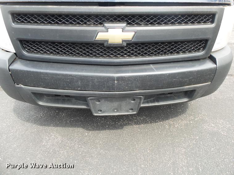 image for item DE3608 2008 Chevrolet Silverado 1500 Crew Cab pickup truck
