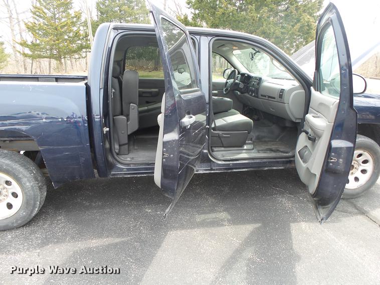 image for item DE3608 2008 Chevrolet Silverado 1500 Crew Cab pickup truck
