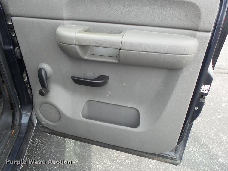 image for item DE3608 2008 Chevrolet Silverado 1500 Crew Cab pickup truck