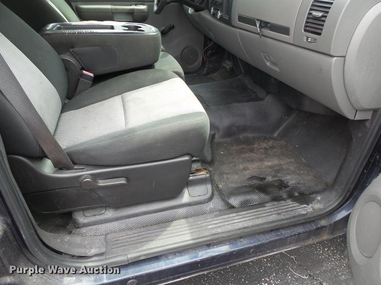 image for item DE3608 2008 Chevrolet Silverado 1500 Crew Cab pickup truck