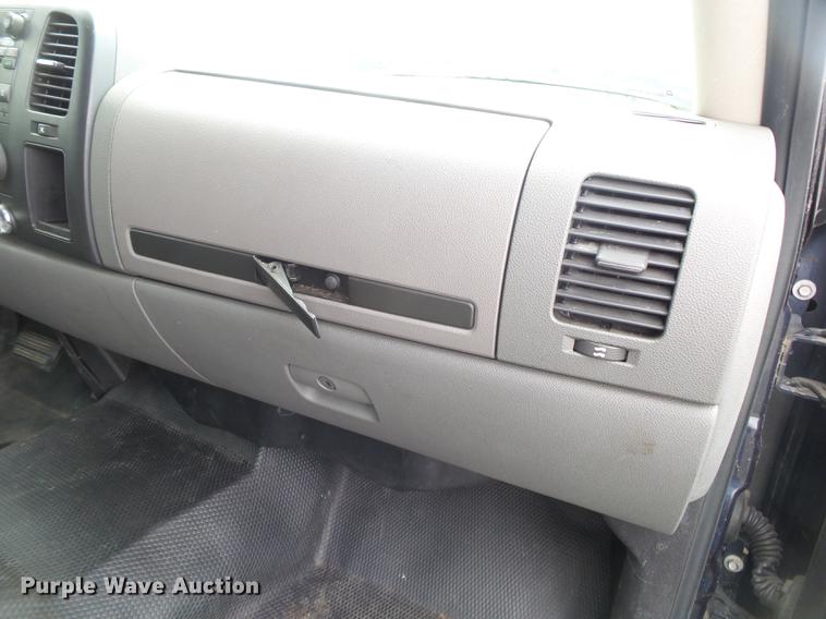 image for item DE3608 2008 Chevrolet Silverado 1500 Crew Cab pickup truck