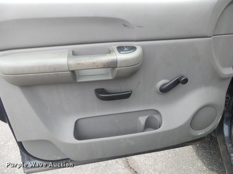 image for item DE3608 2008 Chevrolet Silverado 1500 Crew Cab pickup truck