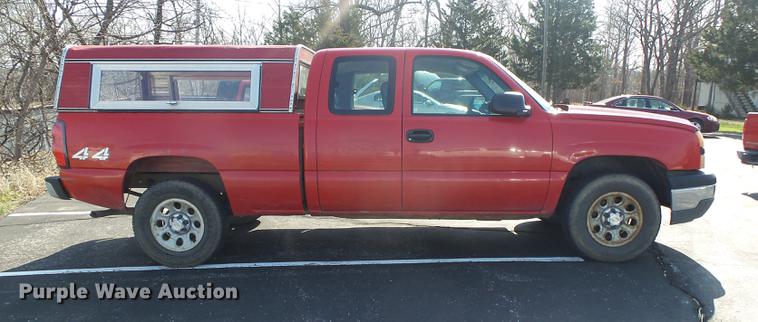 image for item DE3609 2006 Chevrolet Silverado 1500 Ext. Cab pickup truck
