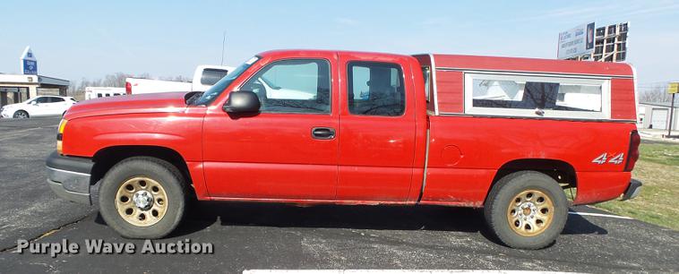 image for item DE3609 2006 Chevrolet Silverado 1500 Ext. Cab pickup truck