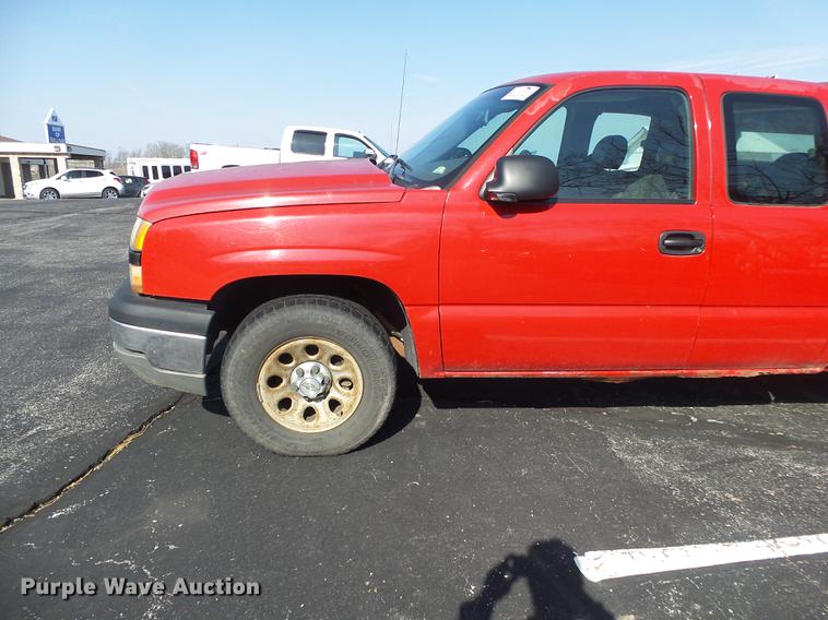 image for item DE3609 2006 Chevrolet Silverado 1500 Ext. Cab pickup truck
