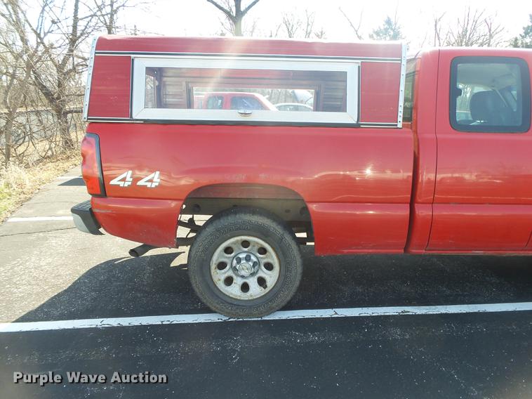 image for item DE3609 2006 Chevrolet Silverado 1500 Ext. Cab pickup truck