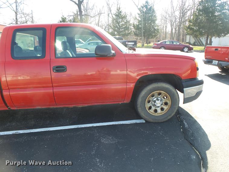 image for item DE3609 2006 Chevrolet Silverado 1500 Ext. Cab pickup truck