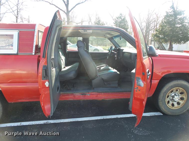 image for item DE3609 2006 Chevrolet Silverado 1500 Ext. Cab pickup truck