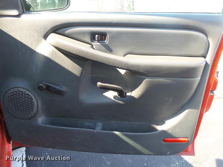 image for item DE3609 2006 Chevrolet Silverado 1500 Ext. Cab pickup truck