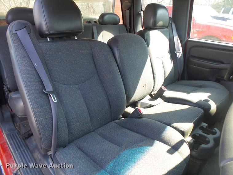 image for item DE3609 2006 Chevrolet Silverado 1500 Ext. Cab pickup truck