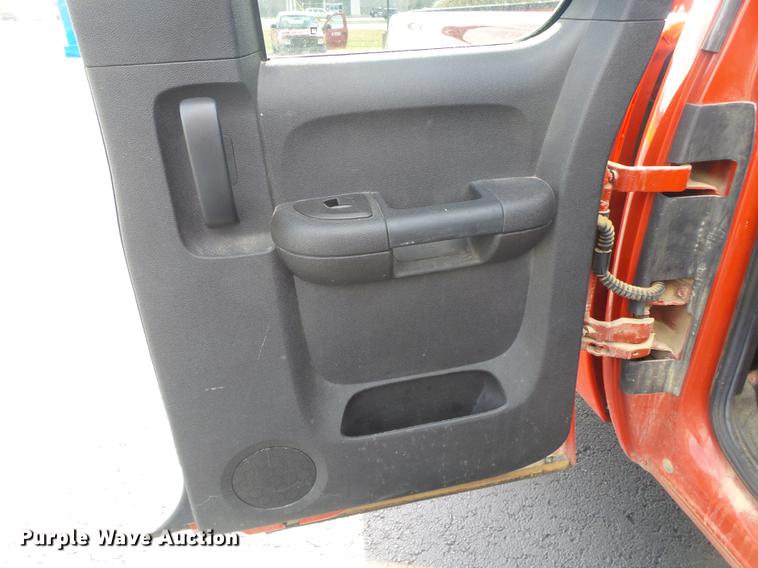 image for item DE3615 2011 Chevrolet Silverado 1500 Ext. Cab pickup truck