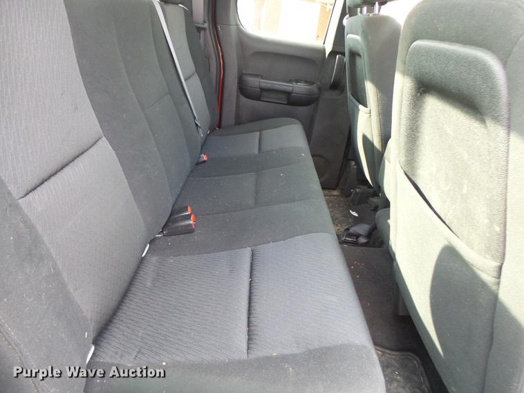 image for item DE3615 2011 Chevrolet Silverado 1500 Ext. Cab pickup truck