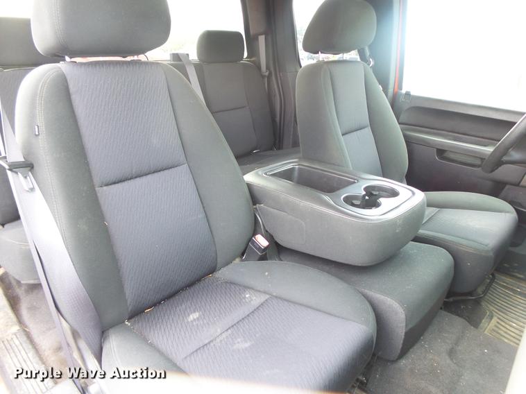 image for item DE3615 2011 Chevrolet Silverado 1500 Ext. Cab pickup truck