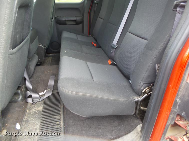 image for item DE3615 2011 Chevrolet Silverado 1500 Ext. Cab pickup truck