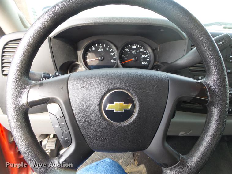 image for item DE3615 2011 Chevrolet Silverado 1500 Ext. Cab pickup truck