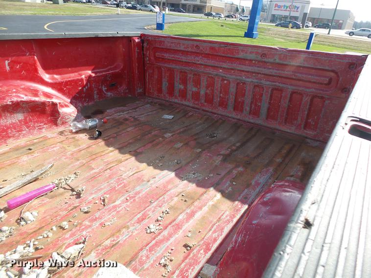 image for item DE3616 2004 Ford F150 XL pickup truck