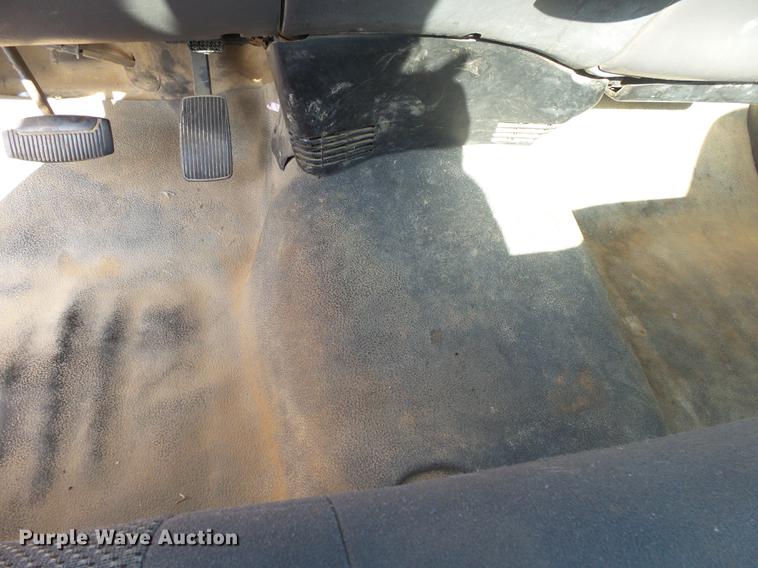 image for item DE3616 2004 Ford F150 XL pickup truck