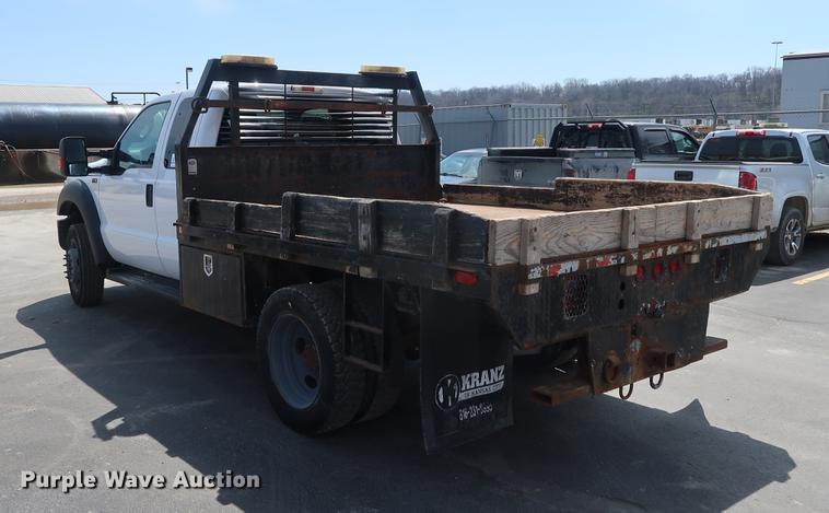 image for item DF3638 2011 Ford F450 Super Duty SuperCab flatbed truck