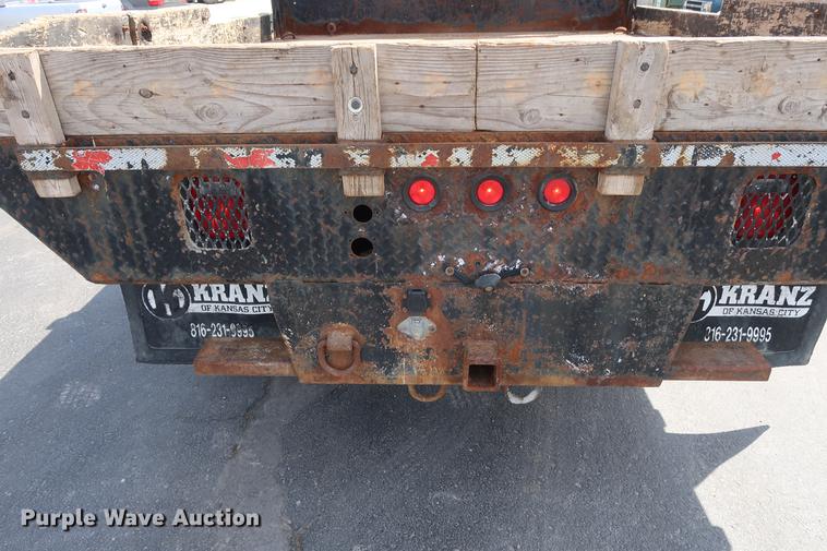 image for item DF3638 2011 Ford F450 Super Duty SuperCab flatbed truck