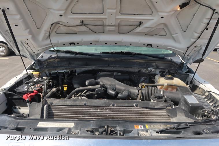 image for item DF3638 2011 Ford F450 Super Duty SuperCab flatbed truck