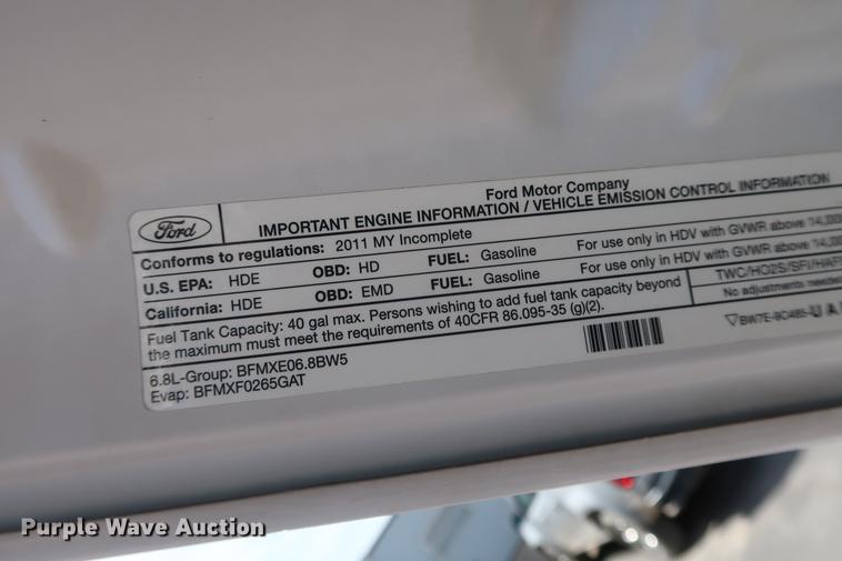 image for item DF3638 2011 Ford F450 Super Duty SuperCab flatbed truck